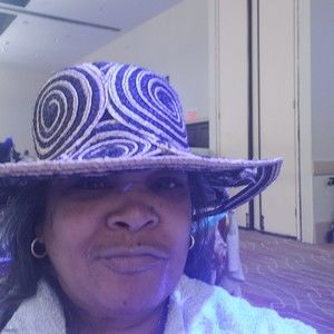 Meet your Posher, Joyce